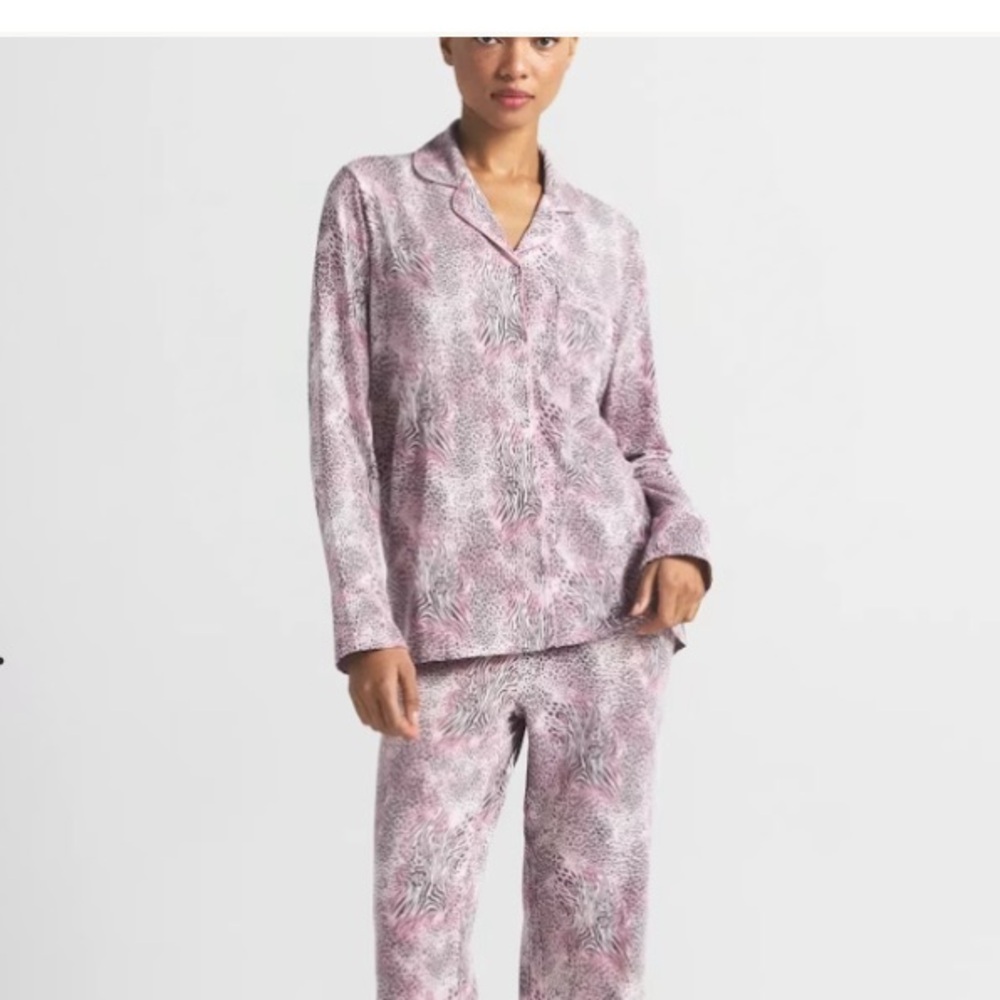SKIMS Pink Patterned Lounge Pajama Set